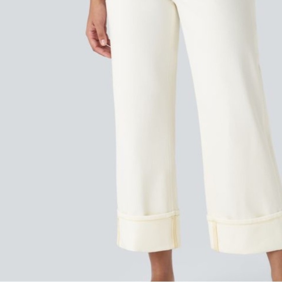 HALARA Flex Denim in winter white! FLEX DENIM is so comfy cute and FLATTERING 🔥 - Picture 12 of 15